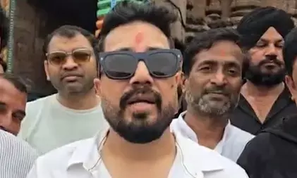 पुरी में जगन्नाथ मंदिर पहुंचे सिंगर मीका सिंह, पूजा-अर्चना कर ग्रहण किया महाप्रसाद