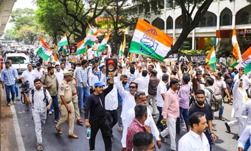पेट्रोल-डीजल महंगाई पर कांग्रेस का सरकार पर हमला पेट्रोल-डीजल महंगाई पर कांग्रेस का सरकार पर हमला