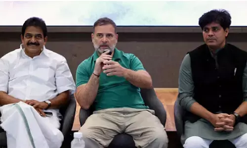 अगले एक साल में गिर जाएगी मोदी सरकार, कांग्रेस बैठक में बोले राहुल गांधी अगले एक साल में गिर जाएगी मोदी सरकार, कांग्रेस बैठक में बोले राहुल गांधी