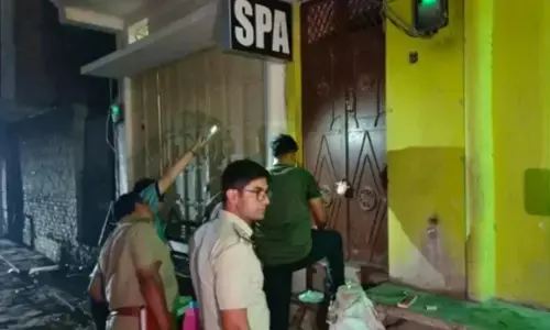 बलिया के स्पा सेंटर पर बड़ी कार्रवाई, दिल्ली पुलिस की छापेमारी में सात नाबालिग समेत आठ युवतियां बरामद