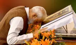 26 मई 2014: जब मोदी बने देश के 15वें प्रधानमंत्री 26 मई 2014: जब मोदी बने देश के 15वें प्रधानमंत्री