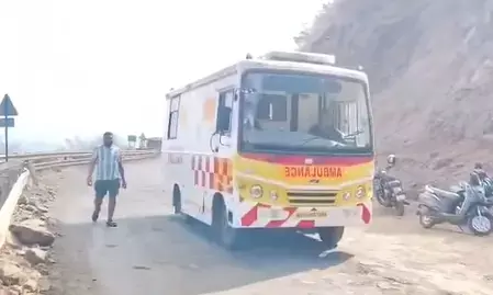 महाराष्ट्र : रायगढ़ में खाई में वाहन गिरने से 8 लोगों की मौत, सीएम फडणवीस ने जताया दुख महाराष्ट्र : रायगढ़ में खाई में वाहन गिरने से 8 लोगों की मौत, सीएम फडणवीस ने जताया दुख