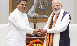 त्रिपुरा के सीएम ने पीएम मोदी से मुलाकात की, राष्ट्र सेवा के 12 वर्ष पूरे होने पर बधाई दी त्रिपुरा के सीएम ने पीएम मोदी से मुलाकात की, राष्ट्र सेवा के 12 वर्ष पूरे होने पर बधाई दी