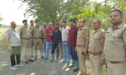 ग्रेटर नोएडा में किन्नर हत्याकांड का खुलासा, पुलिस मुठभेड़ में आरोपी गिरफ्तार ग्रेटर नोएडा में किन्नर हत्याकांड का खुलासा, पुलिस मुठभेड़ में आरोपी गिरफ्तार