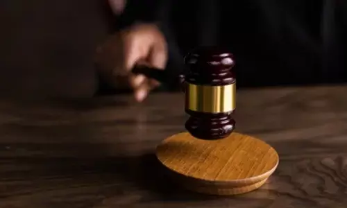 राजस्थान हाईकोर्ट ने पॉक्सो मामले में आरोपी को दी जमानत, एक साल के लिए सोशल मीडिया इस्तेमाल पर लगाई रोक राजस्थान हाईकोर्ट ने पॉक्सो मामले में आरोपी को दी जमानत, एक साल के लिए सोशल मीडिया इस्तेमाल पर लगाई रोक