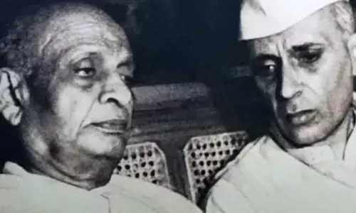 नेहरू की पुण्यतिथि आज : नेहरू और पटेल को बैलों की एक जोड़ी के रूप में देखते थे गांधीजी नेहरू की पुण्यतिथि आज : नेहरू और पटेल को बैलों की एक जोड़ी के रूप में देखते थे गांधीजी