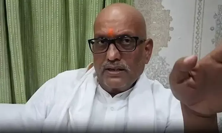 अयोध्या कूच से पहले अजय राय समेत कई कांग्रेस नेता नजर बंद, चढ़ावा चोरी विवाद पर सियासी घमासान