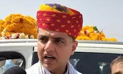 मध्य-पूर्व संकट के बीच बढ़ीं ईंधन की कीमतें, विपक्ष ने केंद्र सरकार का किया घेराव मध्य-पूर्व संकट के बीच बढ़ीं ईंधन की कीमतें, विपक्ष ने केंद्र सरकार का किया घेराव