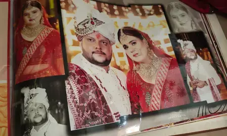 लखनऊ में शादी के छह महीने बाद मृत मिली महिला, परिवार ने सुनियोजित हत्या का लगाया आरोप लखनऊ में शादी के छह महीने बाद मृत मिली महिला, परिवार ने सुनियोजित हत्या का लगाया आरोप