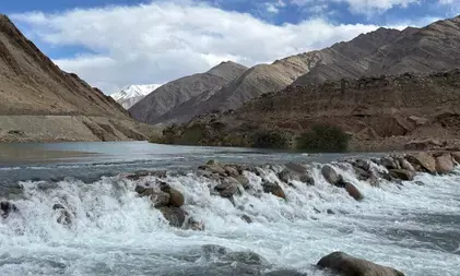 लद्दाख में सिंधु नदी पर बना देश का पहला रॉक चेक डैम, उपराज्यपाल ने किया उद्घाटन लद्दाख में सिंधु नदी पर बना देश का पहला रॉक चेक डैम, उपराज्यपाल ने किया उद्घाटन