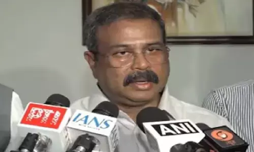 सीबीएसई ओएसएम विवाद पर शिक्षा मंत्री का बड़ा बयान, किसी भी छात्र की शिकायत अनसुलझी नहीं रहेगी सीबीएसई ओएसएम विवाद पर शिक्षा मंत्री का बड़ा बयान, किसी भी छात्र की शिकायत अनसुलझी नहीं रहेगी