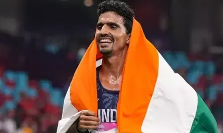गुलवीर सिंह चार मिनट से कम समय में एक मील दौड़ने वाले पहले भारतीय बने गुलवीर सिंह चार मिनट से कम समय में एक मील दौड़ने वाले पहले भारतीय बने