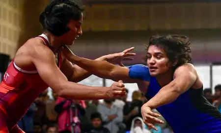 मीनाक्षी ने फाइनल में हार पर शिकायत दर्ज कराई, डब्ल्यूएफआई ने कहा- नतीजे नहीं बदलेंगे