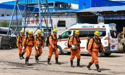 चीन में अवैध खनन के दौरान खदान धंसी, 5 लोगों की मौत