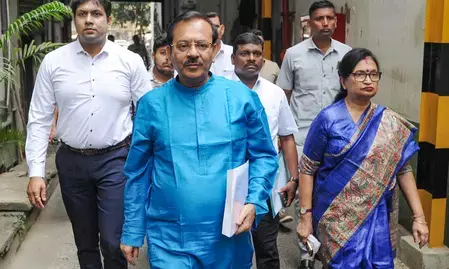 कोलकाता : मेसी के कार्यक्रम में हुई तोड़फोड़ मामले में पूर्व खेल मंत्री अरूप बिस्वास के खिलाफ एफआईआर दर्ज