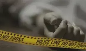 मध्य प्रदेश के शहडोल में महिला ने तीन छोटी बेटियों के साथ पीया कीटनाशक, चारों की मौत मध्य प्रदेश के शहडोल में महिला ने तीन छोटी बेटियों के साथ पीया कीटनाशक, चारों की मौत