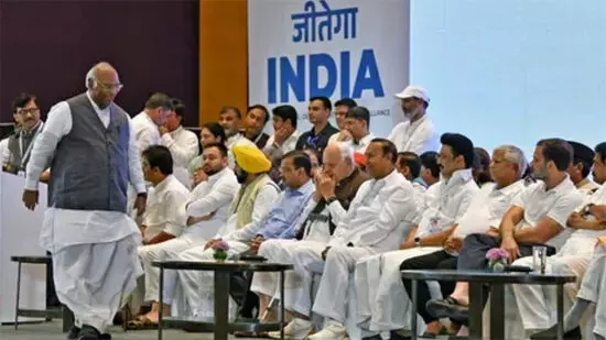 इंडिया ब्लाक किधर? इंडिया ब्लाक किधर?