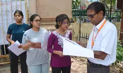 NEET-UG विवाद : नीट यूजी और नेशनल टेस्टिंग एजेंसी से जुड़े मुद्दों पर संसदीय स्थायी समिति की बैठक..क्या अगले साल से बदल जाएगा पैटर्न?
