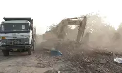 गुजरात : विरामगाम में हाईवे विस्तार के लिए बड़ा अतिक्रमण हटाओ अभियान, तीन दरगाह समेत ढांचे गिराए
