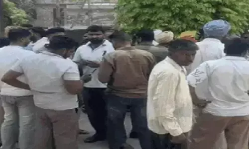 लुधियाना की टूल फैक्ट्री में जहरीली गैस का रिसाव, पिता-पुत्र समेत तीन कर्मचारियों की मौत लुधियाना की टूल फैक्ट्री में जहरीली गैस का रिसाव, पिता-पुत्र समेत तीन कर्मचारियों की मौत