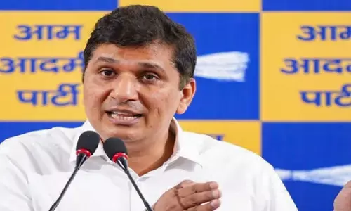 दुष्कर्म पीड़िता की पहचान उजागर करने के आरोप में AAP नेता सौरभ भारद्वाज पर एफआईआर
