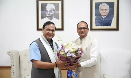 चुनाव में चाय बगान के मजदूरों से किए गए वादे पूरे होंगे : सीएम सरमा चुनाव में चाय बगान के मजदूरों से किए गए वादे पूरे होंगे : सीएम सरमा