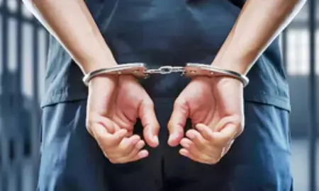 साकेत बिल्डिंग हादसा: छह लोगों की मौत के मामले में कार्रवाई, 71 वर्षीय मकान मालिक तीन दिन की पुलिस हिरासत में साकेत बिल्डिंग हादसा: छह लोगों की मौत के मामले में कार्रवाई, 71 वर्षीय मकान मालिक तीन दिन की पुलिस हिरासत में