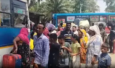 बंगाल के हकीमपुर बॉर्डर पहुंची करीब 300 बांग्लादेशियों की भीड़, बायोमेट्रिक सत्यापन के बाद वापस भेजने की तैयारी