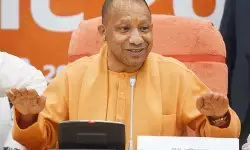 रिटेनरशिप एवं बहस फीस में 50 प्रतिशत तक वृद्धि से अधिवक्ताओं में उत्साह, सीएम योगी के निर्णय को बताया बहुप्रतीक्षित रिटेनरशिप एवं बहस फीस में 50 प्रतिशत तक वृद्धि से अधिवक्ताओं में उत्साह, सीएम योगी के निर्णय को बताया बहुप्रतीक्षित