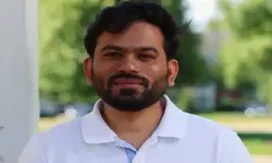 कॉकरोच जनता पार्टी के अभिजीत दीपके दिल्ली पहुंचे, जंतर-मंतर पर प्रदर्शन की तैयारी तेज; हाई अलर्ट पर पुलिस