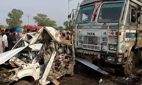 पंजाब में भीषण सड़क हादसा: अंतिम संस्कार में जा रहे एक ही परिवार के 8 लोगों की मौत
