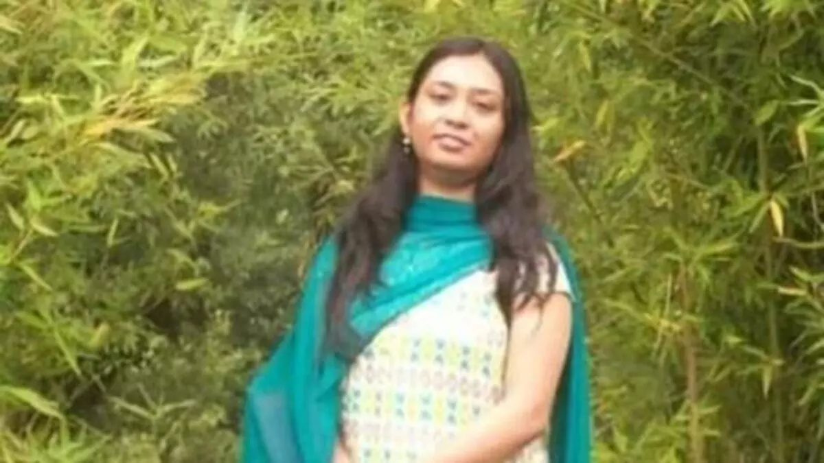 दिल्ली विश्वविद़यालय की प्रोफेसर मर्डर केसः पति-पत्नी ने की हत्या, लूटपाट नहीं ये थी वजह दिल्ली विश्वविद़यालय की प्रोफेसर मर्डर केसः पति-पत्नी ने की हत्या, लूटपाट नहीं ये थी वजह