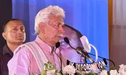 उपराज्यपाल सिन्हा ने जम्मू-कश्मीर के सभी 20 जिलों में नशा-विरोधी पदयात्रा पूरी की उपराज्यपाल सिन्हा ने जम्मू-कश्मीर के सभी 20 जिलों में नशा-विरोधी पदयात्रा पूरी की
