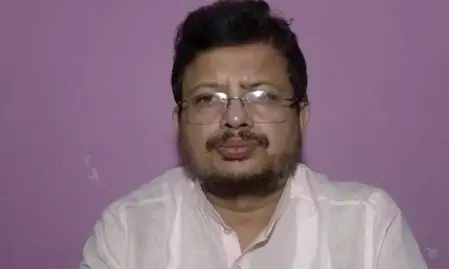 हार के बाद भी गुब्बारे की तरह हवा में उड़ रहे अभिषेक बनर्जी, जमीन से नहीं जुड़े: ऋतब्रत बनर्जी हार के बाद भी गुब्बारे की तरह हवा में उड़ रहे अभिषेक बनर्जी, जमीन से नहीं जुड़े: ऋतब्रत बनर्जी