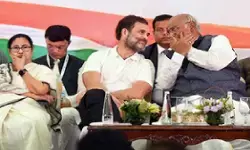INDIA गठबंधन की महाबैठक आज, द्रमुक और आप ने किया किनारा; इन मुद्दों पर हो सकती है चर्चा INDIA गठबंधन की महाबैठक आज, द्रमुक और आप ने किया किनारा; इन मुद्दों पर हो सकती है चर्चा
