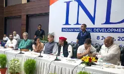 इंडिया ब्लॉक की बैठक से तमिलनाडु नदारद: डीएमके ने बनाई दूरी, थलपति विजय की पार्टी टीवीके को नहीं मिला न्योता