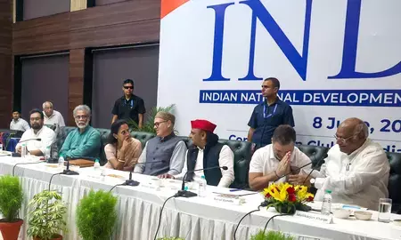 इंडिया ब्लॉक की बैठक से तमिलनाडु नदारद: डीएमके ने बनाई दूरी, थलपति विजय की पार्टी टीवीके को नहीं मिला न्योता