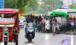 एनसीआर में मौसम का बड़ा बदलाव: दो दिन भीषण गर्मी के बाद 11-12 जून को आंधी-बारिश का येलो अलर्ट एनसीआर में मौसम का बड़ा बदलाव: दो दिन भीषण गर्मी के बाद 11-12 जून को आंधी-बारिश का येलो अलर्ट