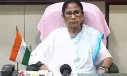 इंडिया गठबंधन की बैठक के बाद फिर साथ दिखीं सोनिया और ममता, विपक्षी एकजुटता को लेकर चर्चाएं तेज