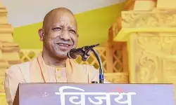 अब तीन तलाक और एसिड अटैक पीड़िताओं को घर और हेल्थ कवर देगी योगी सरकार