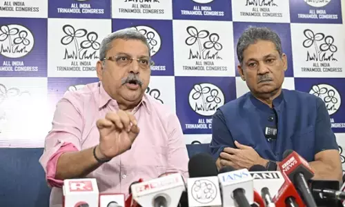 बागी सांसदों पर भड़के TMC के कल्याण बनर्जी और कीर्ति आजाद, बोले-इस्तीफा दो और जहां जाना है जाओ बागी सांसदों पर भड़के TMC के कल्याण बनर्जी और कीर्ति आजाद, बोले-इस्तीफा दो और जहां जाना है जाओ