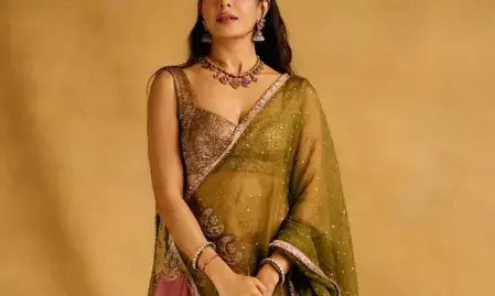 मनी लॉन्ड्रिंग केस में जैकलीन फर्नांडिस ने सुप्रीम कोर्ट का खटखटाया दरवाजा, 11 जून को होगी सुनवाई मनी लॉन्ड्रिंग केस में जैकलीन फर्नांडिस ने सुप्रीम कोर्ट का खटखटाया दरवाजा, 11 जून को होगी सुनवाई