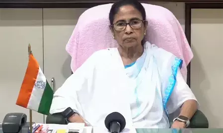 इंडिया गठबंधन की बैठक के बाद फिर साथ दिखीं सोनिया और ममता, विपक्षी एकजुटता को लेकर चर्चाएं तेज