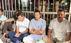 मीनाक्षी नटराजन का नामांकन रद्द होने पर कांग्रेस नेताओं ने रातभर दिया धरना, दिग्विजय बोले- यह सरासर सीट चोरी