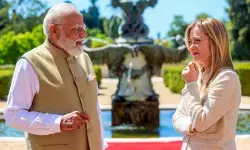पीएम मोदी ने मेलोनी को कहा थैंक यू, भारत-इटली रणनीतिक साझेदारी मजबूत करने का जताया भरोसा पीएम मोदी ने मेलोनी को कहा थैंक यू, भारत-इटली रणनीतिक साझेदारी मजबूत करने का जताया भरोसा