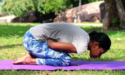 लिवर,किडनी और तनाव को कम करे मंडूकासन