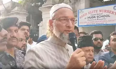 एसआईआर प्रक्रिया के दौरान वोटर लिस्ट में नाम बना रहे इसका रखें ध्यान : असदुद्दीन ओवैसी एसआईआर प्रक्रिया के दौरान वोटर लिस्ट में नाम बना रहे इसका रखें ध्यान : असदुद्दीन ओवैसी