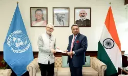 भारत में डब्ल्यूएचओ के प्रतिनिधि डॉ. हुतिन ने संभाली जिम्मेदारी, सिबी जॉर्ज को सौंपा डॉक्यूमेंट