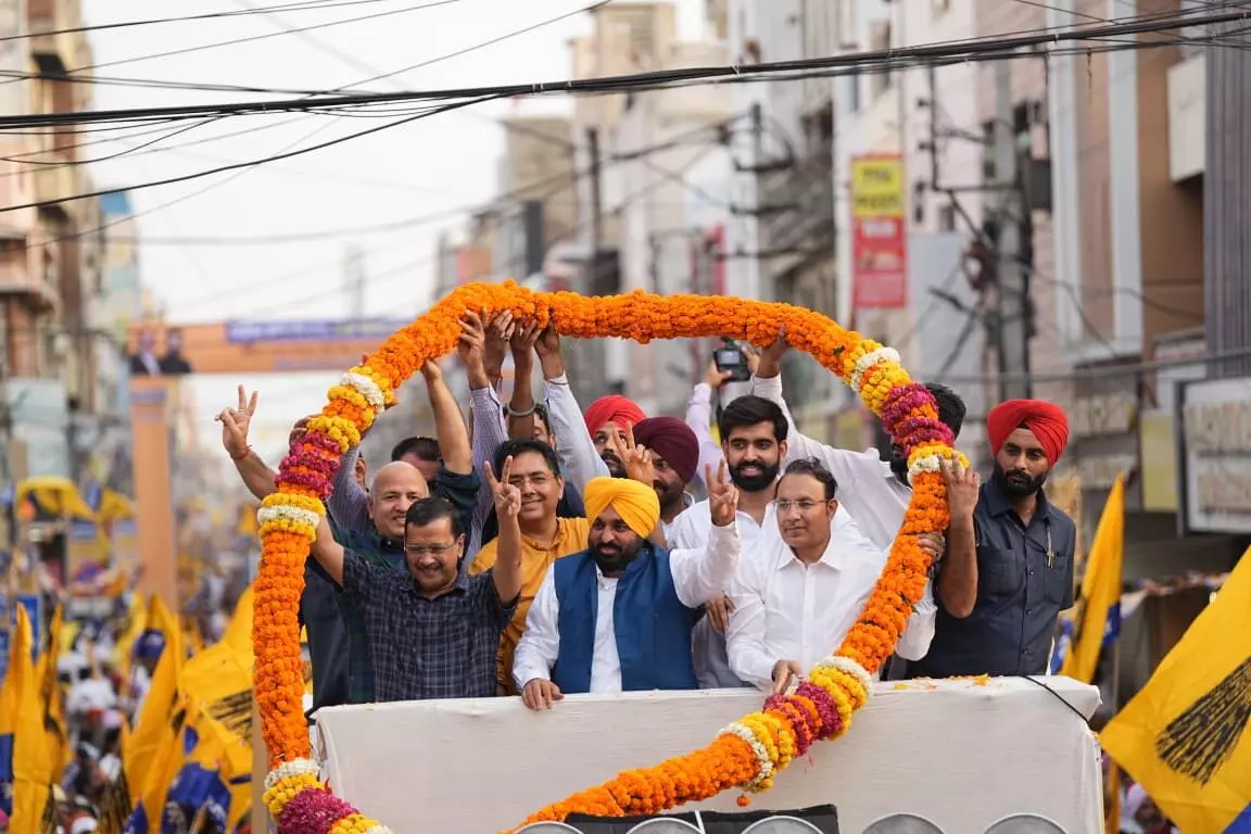 2027 में भगवंत मान का दोबारा सीएम बनना तय- केजरीवाल 2027 में भगवंत मान का दोबारा सीएम बनना तय- केजरीवाल
