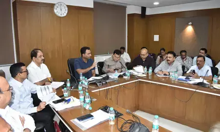 15 दिवस में प्रगति न लाने वाले रेड लिस्टेड संविदाकार होंगे ब्लैक लिस्ट: आयुक्त भोंडवे 15 दिवस में प्रगति न लाने वाले रेड लिस्टेड संविदाकार होंगे ब्लैक लिस्ट: आयुक्त भोंडवे